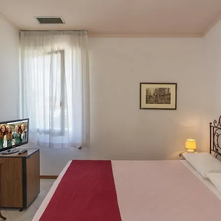 Edera Hotel