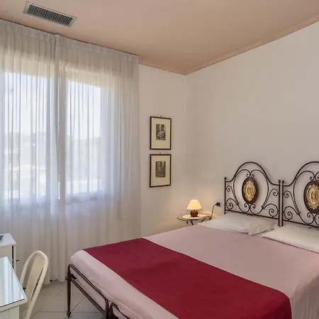 Edera Hotel