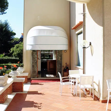 Edera 4* Марина-ди-Пьетрасанта