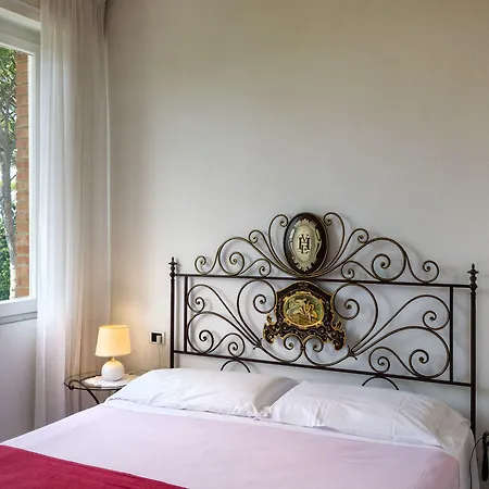 Edera Марина-ди-Пьетрасанта