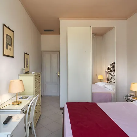 Edera 4* Марина-ди-Пьетрасанта