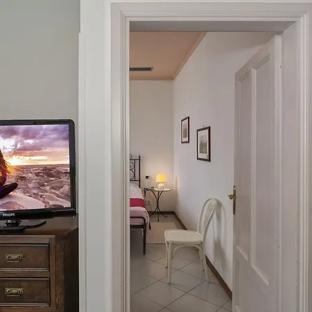 Edera Отель Марина-ди-Пьетрасанта