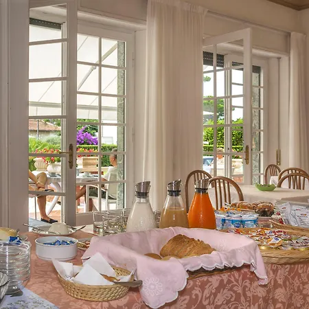 Edera Марина-ди-Пьетрасанта